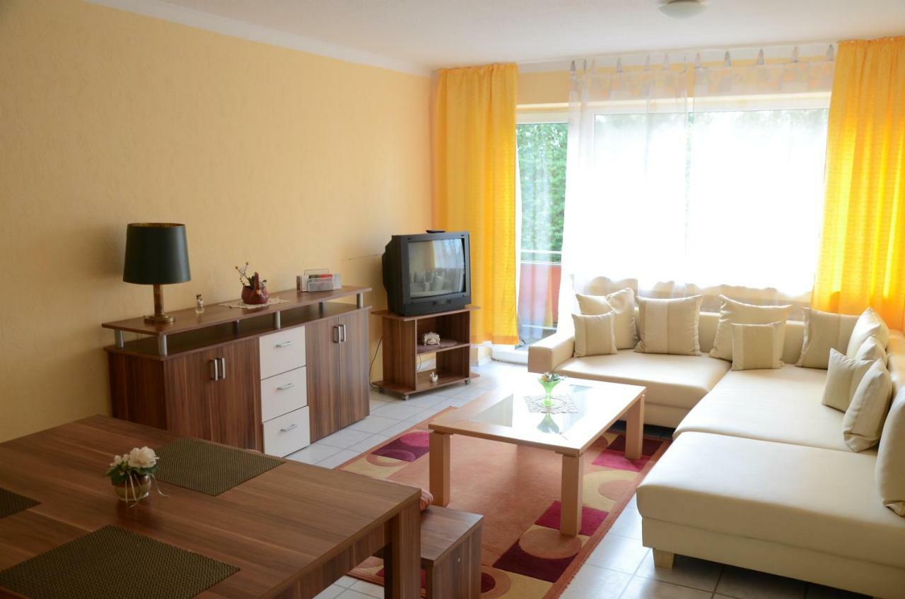 Ferienwohnungen In Moenchengladbach Mönchengladbach Exterior foto